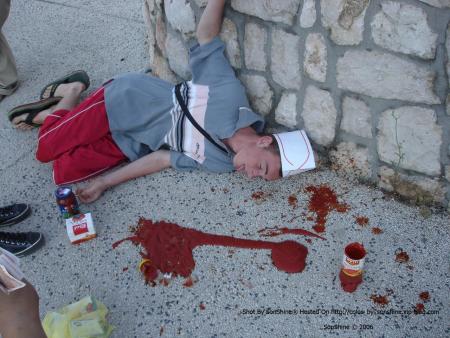 #Zadar#  Nicotine Attaquer Par Des Croates Armeé De Sauce Tomate